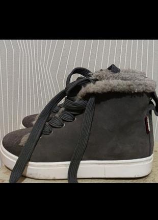 Зимние ботинки