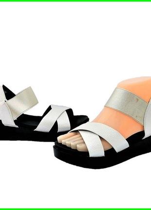 Жіночі сандалі босоніжки білі гумка літнє взуття
