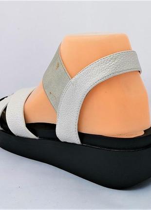 Женские сандалии босоножки белые резинка летняя обувь6 фото