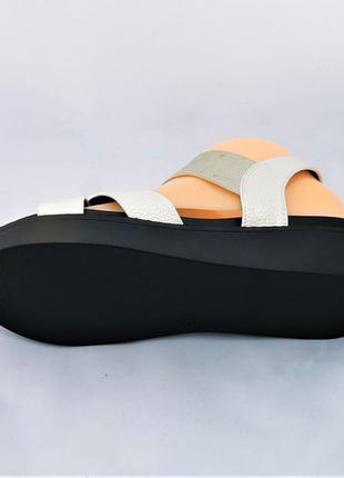 Женские сандалии босоножки белые резинка летняя обувь5 фото