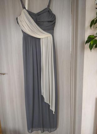 Красивое нарядное длинное платье со съемными бретелями1 фото