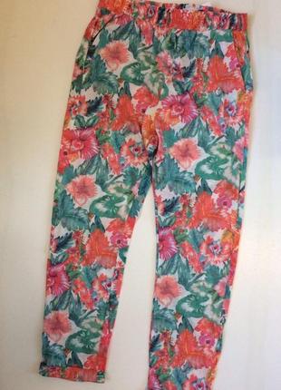 Летние штаны, бананы, гавайки