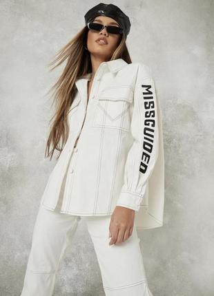 Рубашка белая с вышивкой missguided