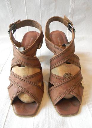 Шкіряні босоніжки roberto santi p.38 дл.ст 24,5 см