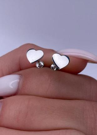 Серебряные сережки пуссеты, сердечки, родированное серебро 925пр2 фото