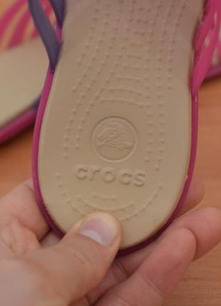 Летние мягкие босоножки, шлепанцы, вьетнамки crocs, 35 размер. оригинал9 фото