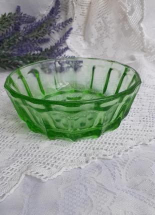 Урановое стекло! ваза конфетница стекло ссср советская клеймо винтаж зеленое художественное вазелиновое10 фото
