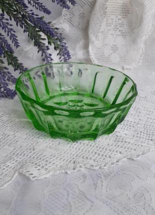 Урановое стекло! ваза конфетница стекло ссср советская клеймо винтаж зеленое художественное вазелиновое