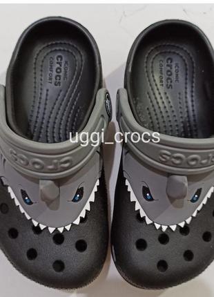 Crocs kids classic i am shark black2 фото
