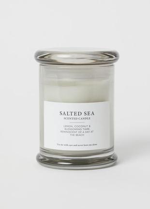 Ароматическая свеча h&m home salted sea