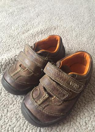 Clarks кожа
