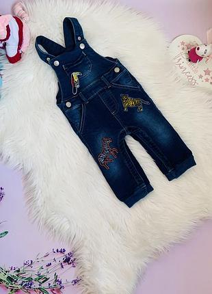 Красивый джинсовый комбинезон debenhams малышу 6-9 месяцев