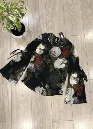 Шифоновая блуза в цветы с широким рукавом1 фото