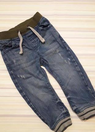 Джинси, джинсові штани, джогеры.