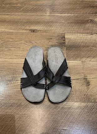Женские кожаные шлёпанцы flexi feet