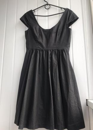 Аккуратное черное платье3 фото