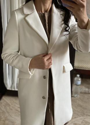 Белое пальто, пальто однобортное, белое