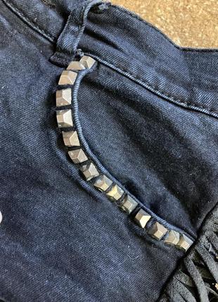 Короткі джинсові шорти з бахромою по боках6 фото
