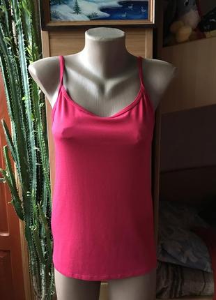 Нова яскрава жіноча майка