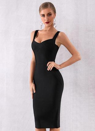 Елегантне чорне плаття від бренду herve leger