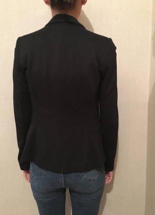 Пиджак черный трикотажный2 фото