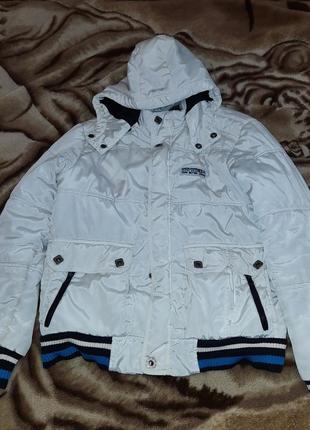 Демисезонная курточка colins