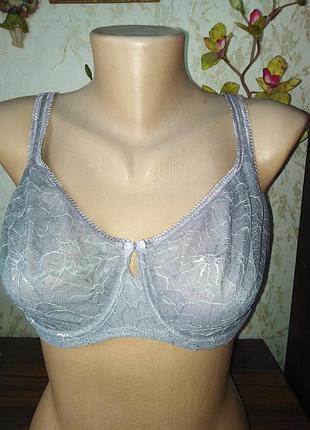 Бюстгальтер 80 e