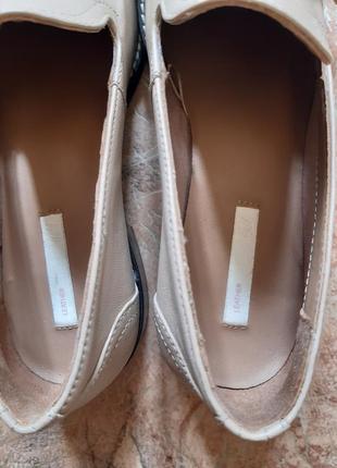 Шикарні шкіряні туфлі лофери з пензликами h&m9 фото