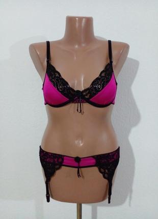 Гарний комплект бюстгальтер + пояс  guiacereza