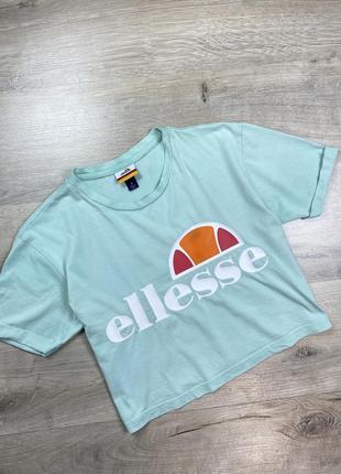 Топ ellesse