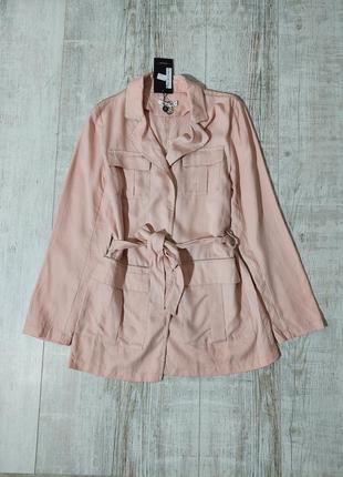 Новий піджак з накладними кишенями з поясом