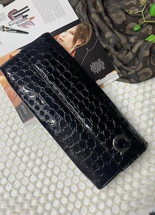 Лаковая сумочка