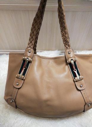 Гарна шкіряна сумка італія