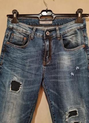Брендовые дизайнерские джинсы с елементами hand made art denim/3t