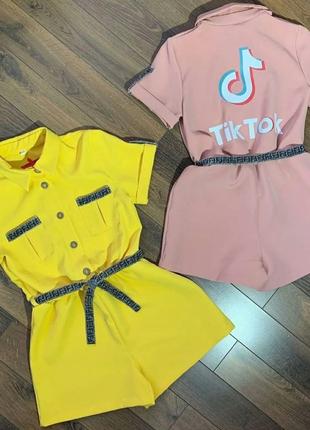 Комбинезон на девочку