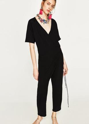Чорний літній костюм комбінезон на запах від zara