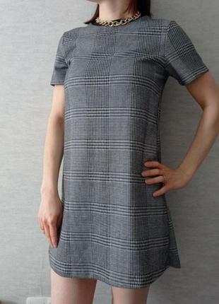Короткое платье мини платье с коротким рукавом гусиная лапка платье stradivarius2 фото