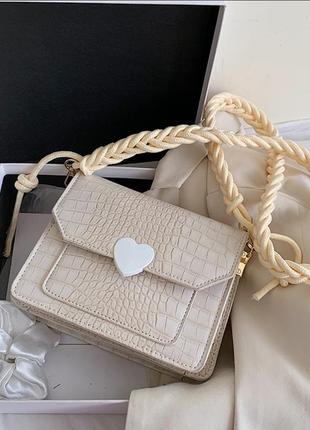 Неймовірна сумочка