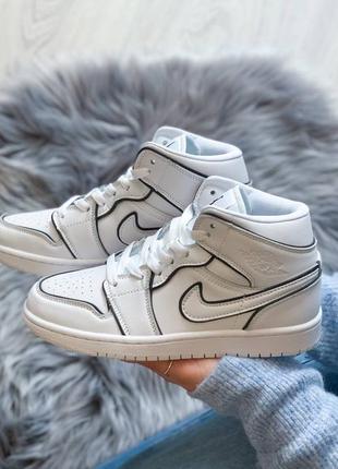 Жіночі кросівки nike air jordan retro 1 high white reflective