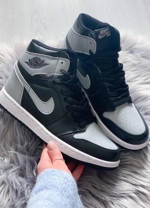 Женские кроссовки nike air jordan retro 1 high black/gray