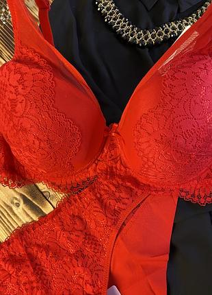 Комплект «ідеальний червоний»