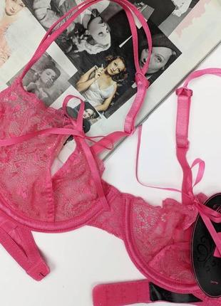 Эротичный бюст с открытой чашкой от hunkemoller. новый!1 фото