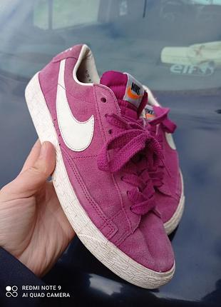 Оригінальні кросівки nike