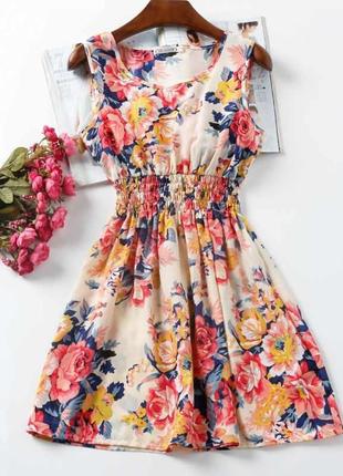 Милое шифоновое платье в цветочный принт
