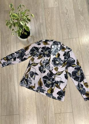 Блуза на запах в цветы2 фото