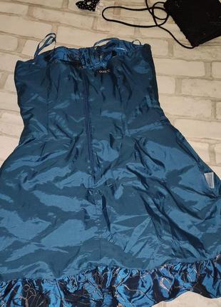 Красиве сині вечірні плаття 👗4 фото
