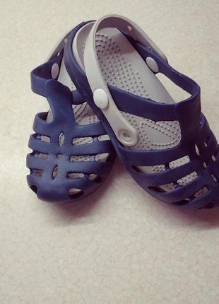 Шлепанцы, кроксы, босоножки, обувь