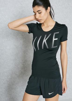 Спортивная футболка nike pro graphic t-shirt