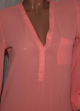 Удлинённая нежная блуза (s) лёгкая, летня, цвет персиково-розовый.2 фото