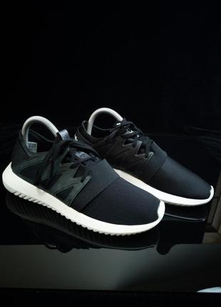 Жіночі кросівки adidas womens tubular viral